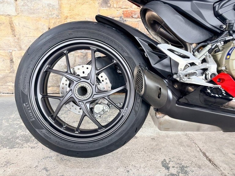 DUCATI PANIGALE V2 BAYLISS 1ST CHAMPIONSHIP 20TH ANNIVERSARY 2022 21