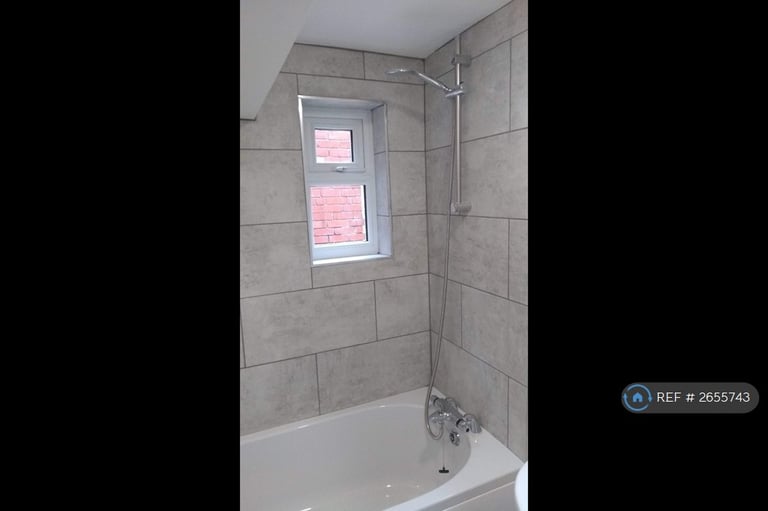 3 bedroom house in Ragdale Road, Nottingham, NG6 (3 bed) (#2655743)
