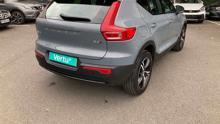 2022 Volvo XC40 2.0 B4P Plus Dark 5dr AWD Auto Petrol Estate Estate Petrol Automatic