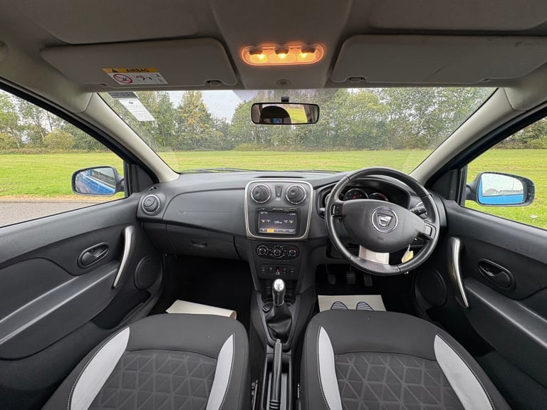 2014 Dacia Sandero Stepway 0.9 TCe Laureate 5dr HATCHBACK Petrol Manual