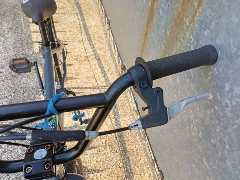 X-RATED SPEKTOR(GREY/BLACK)20 INCH WHEEL BMX BIKE,GIRO EQUIPED,ALLOY BRAKES