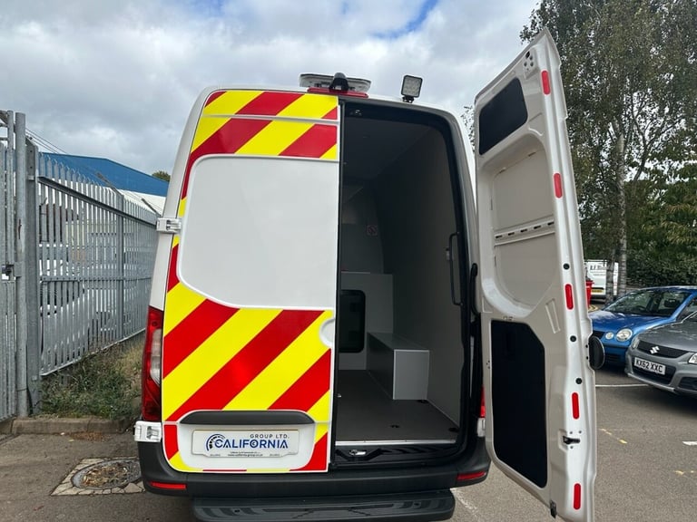 2023 Mercedes-Benz Sprinter 2.0 315 CDI Progressive Panel Van 5dr Diesel Manual LWB RWD L3 H2 Eur...