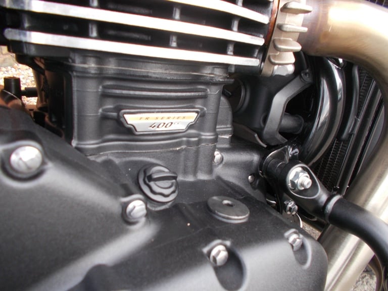 2025 Triumph Scrambler 400 XC