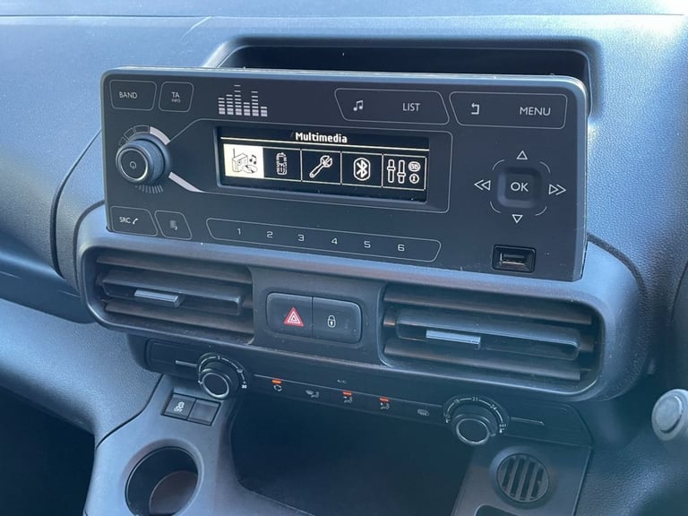 2020 Vauxhall Combo 2300 1.5 Turbo D 100ps H1 Sportive Van PANEL VAN DIESEL Manual