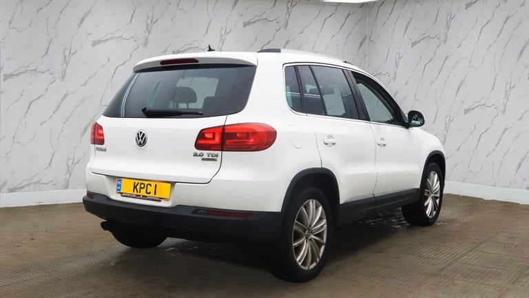 2012 Volkswagen Tiguan 2.0 TDi BlueMotion Tech Sport 5dr [2WD] ESTATE DIESEL Manual