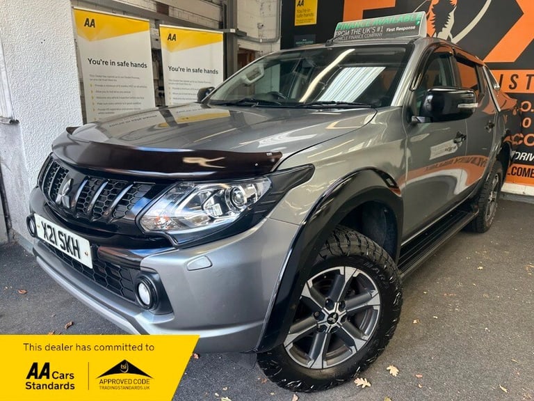 image for 19 reg Mitsubishi L200 DI-D CHALLENGER DCB, auto, rear cover, no vat, leather.