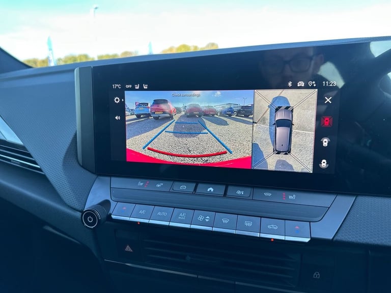 2025 Vauxhall Astra Astra 1.2 Turbo 130 Ultimate 5Dr Estate Estate Petrol Manual