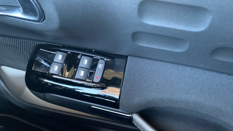2021 Citroen C3 1.2 PureTech Saint James Hatchback 5dr Petrol Manual Euro 6 (s/s) (83 ps) Hatchba...
