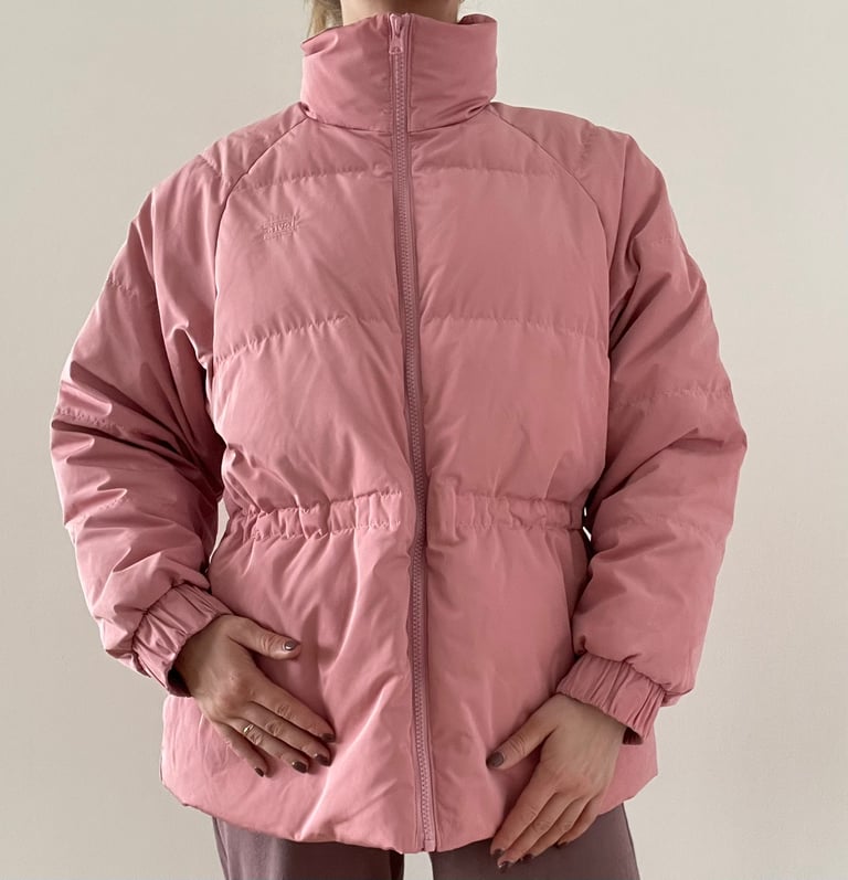 Levi's down jacket in pink / blush | in Canary Wharf, London | Gumtree