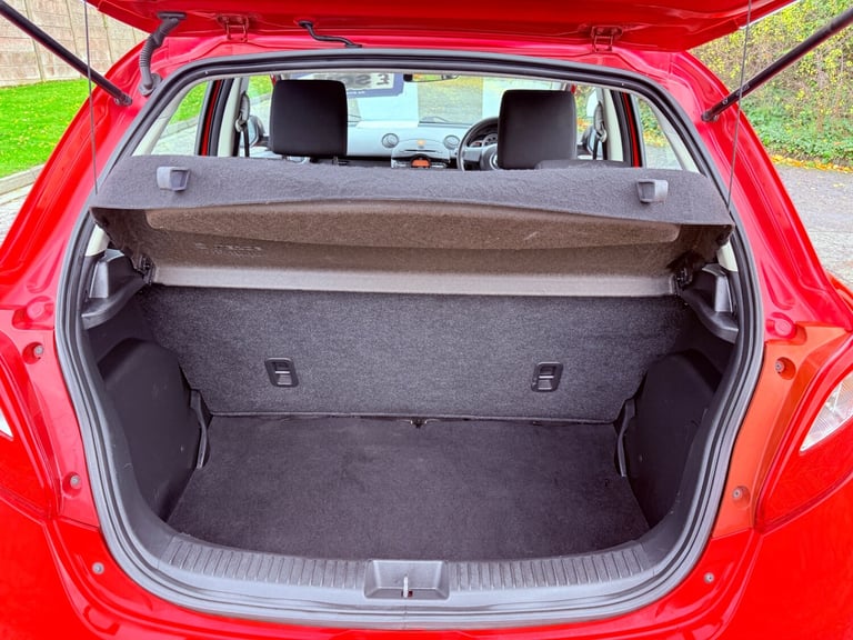 2012 12 MAZDA 2 1.3 TS 5 DOOR PETROL MANUAL £35 TAX LOW INSURANCE SMART MOTOR