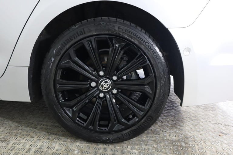 2020 Toyota Corolla 2.0 VVT-h Design Touring Sports CVT Euro 6 (s/s) 5dr Estate PETROL/ELECTRIC A...
