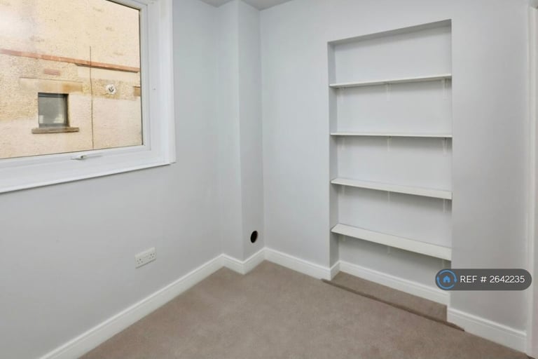 3 bedroom house in Fareham Road, Gosport, PO13 (3 bed) (#2642235)