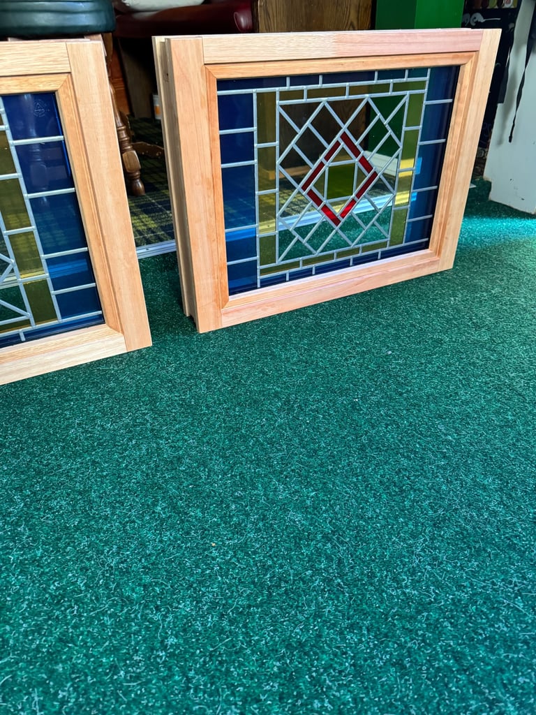 Hardwood stained glass windows 