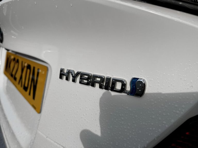 2022 Toyota C-HR VVT-h Design SUV HYBRID Automatic