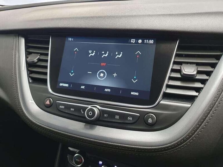 2020 Vauxhall Grandland X 1.2 Turbo SRi Nav SUV 5dr HATCHBACK Petrol Manual
