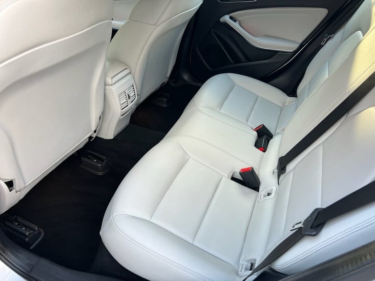 2017 Mercedes-Benz A-Class 2.1 A200d Sport (Premium Plus) Hatchback 5dr Diesel 7G-DCT Euro 6 (s/s...