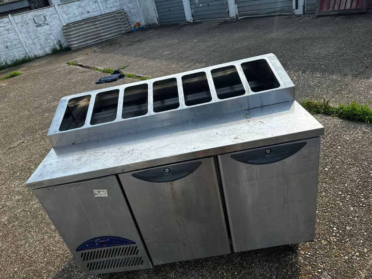 Commercial Pizza / Salad Prep Fridge – 2 Door Stainless Steel