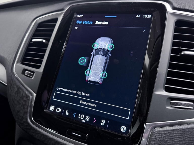 2023 Volvo XC90 Core Bright T8 (455 hp) ESTATE Petrol/Electric Hybrid Automatic