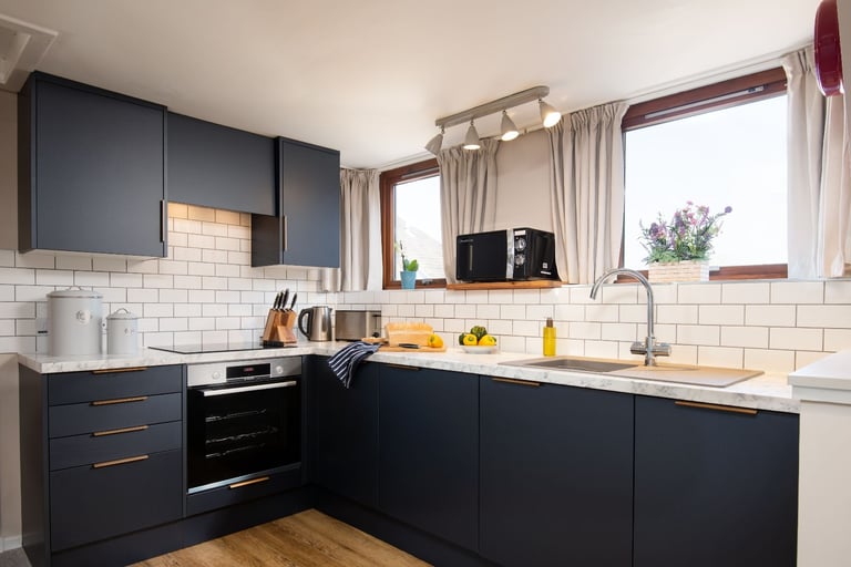 Furnished Cottages in Melrose available to rent, heating & electric included, free wifi