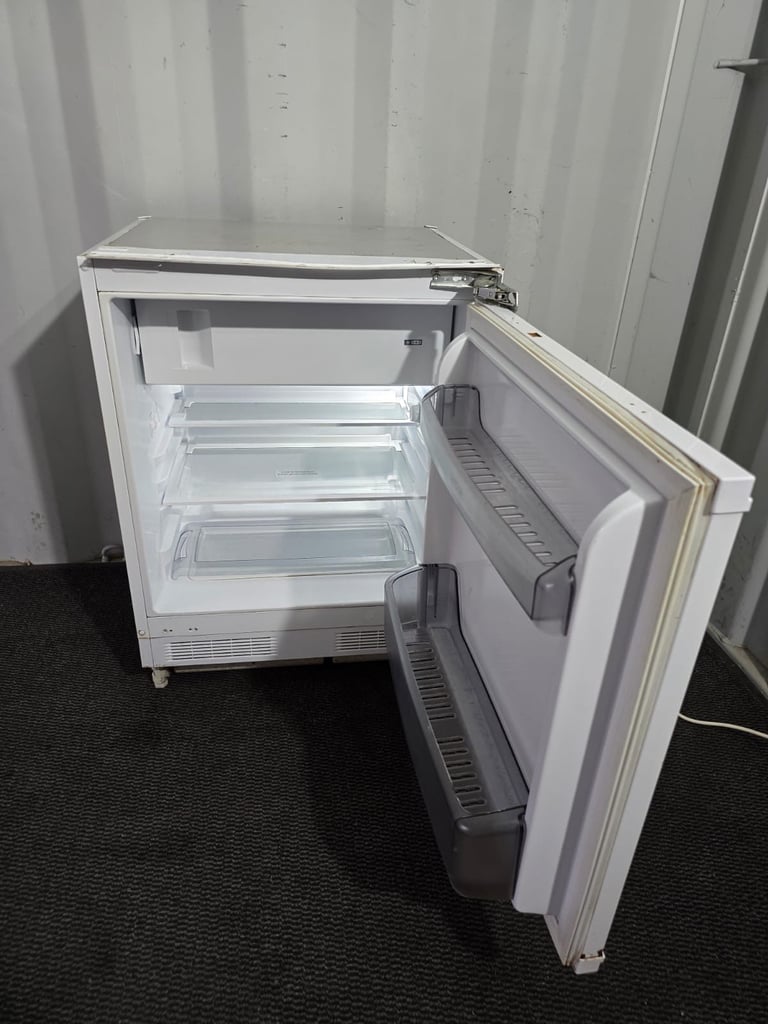 Free Delivery - Integrated Undercounter Fridge/Freezer (£80)