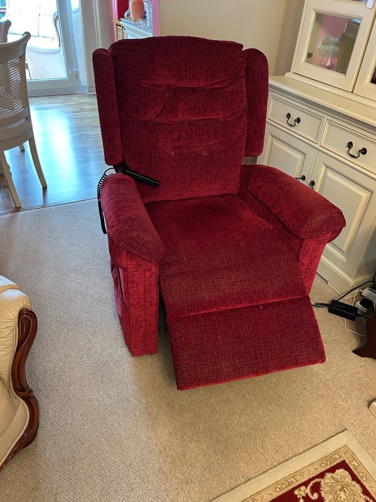 Reclining mobility chair
