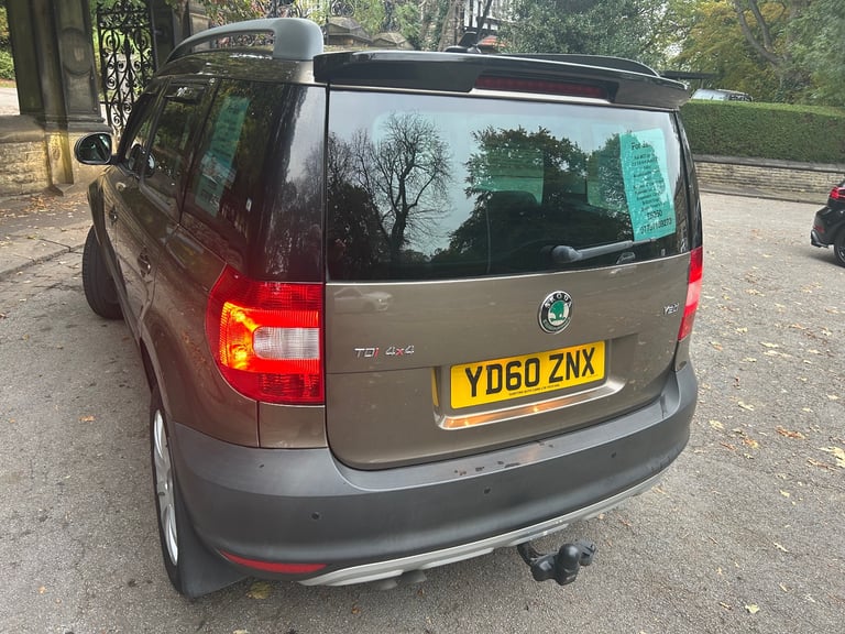 Skoda, YETI, Hatchback, 2010, Semi-Auto, (DSG) 1968 (cc), 5 doors