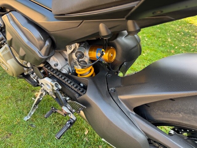 2021 Ducati STREETFIGHTER V4S Akropovic Exhaust, Thousands Spent !!  PETROL Manual