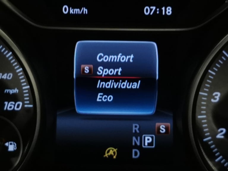 2019 Mercedes-Benz GLA GLA 180 AMG Line Edition 5dr Auto ESTATE PETROL Automatic