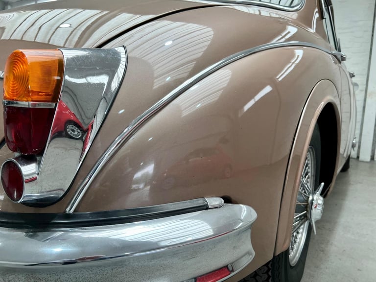 1965 Daimler V8 Petrol Automatic