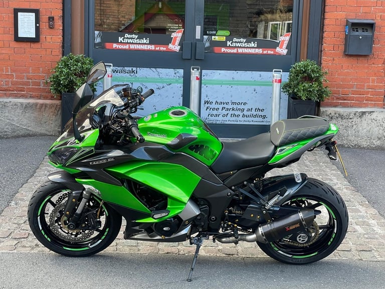 2017 Kawasaki Z1000sx sports touring motorcycle in Green