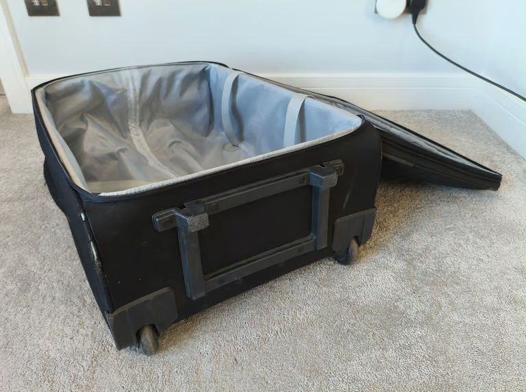 Antler Medium Size Black Suitcase, Black luggage Flight Travel Bag