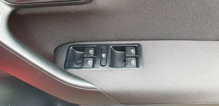 2011 Volkswagen Polo 1.2 60 Match 5dr HATCHBACK Petrol Manual