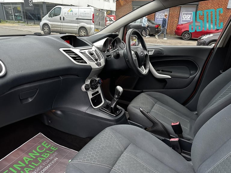 2012 Ford Fiesta 1.4 Zetec 5dr HATCHBACK PETROL Manual