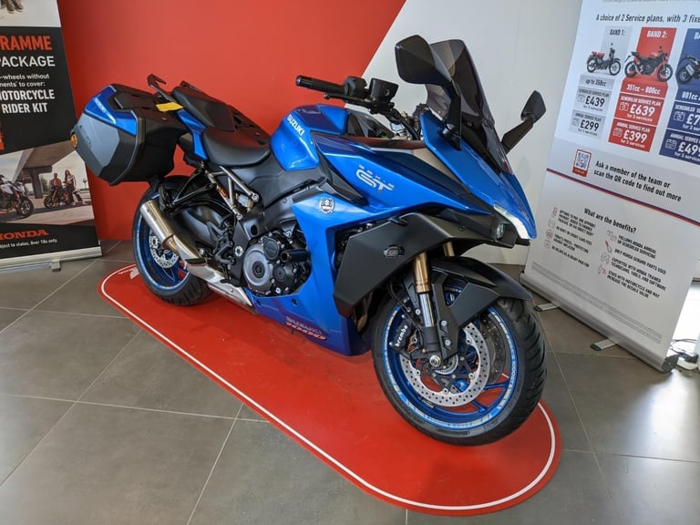 2022 SUZUKI GSX-S 1000 GT + PLUS BLUE METALLIC FULLY LOADED IMMACULATE CONDITION