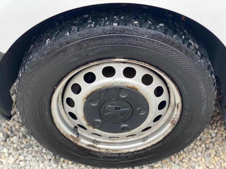 2019 Peugeot Expert 2.0 BlueHDi 1400 Professional Standard Panel Van MWB Euro 6 (s/s) 6dr PANEL V...