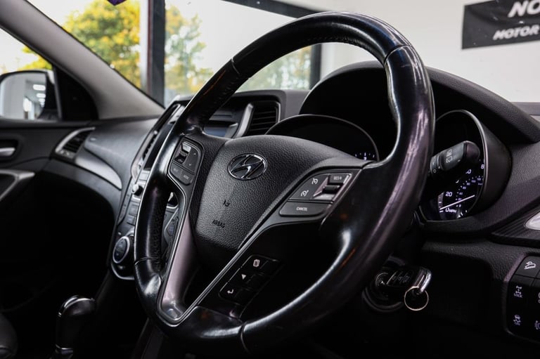 2016 Hyundai Santa Fe 2.2 CRDi Blue Drive Premium 5dr Auto [7 Seats] ESTATE DIESEL Automatic