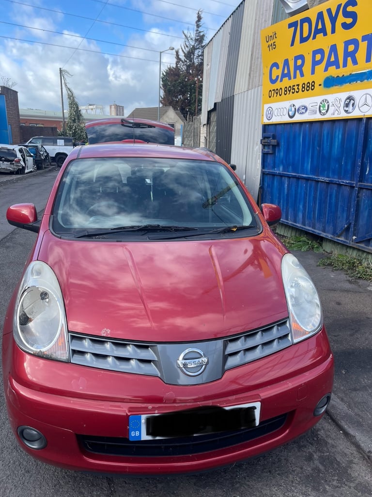 09 Nissan Note 1.6 Petrol HR16DE 5Speed RED BREAKING parts