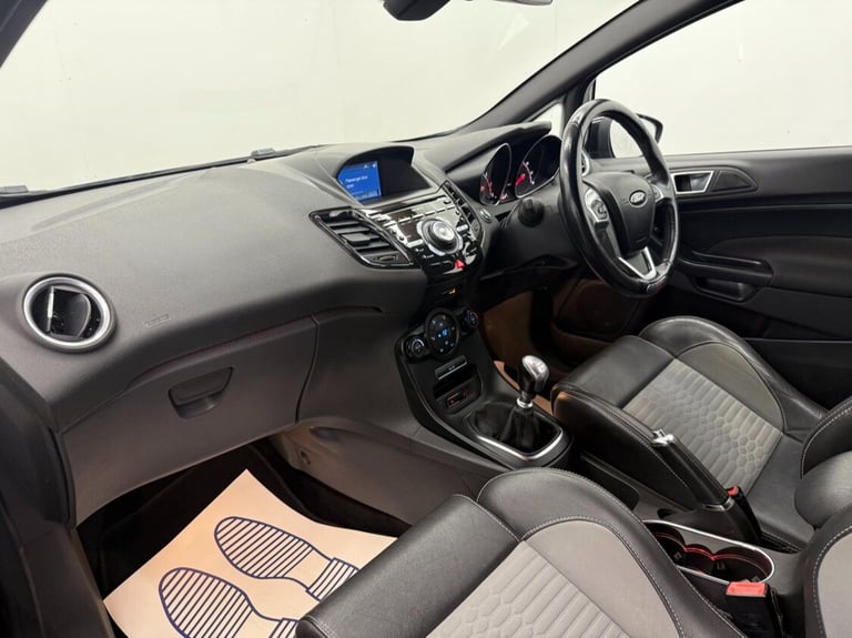 2017 Ford Fiesta 1.6 ST-3 3dr - 55900 miles - NAV - CRUISE - FSH HATCHBACK Petrol Manual