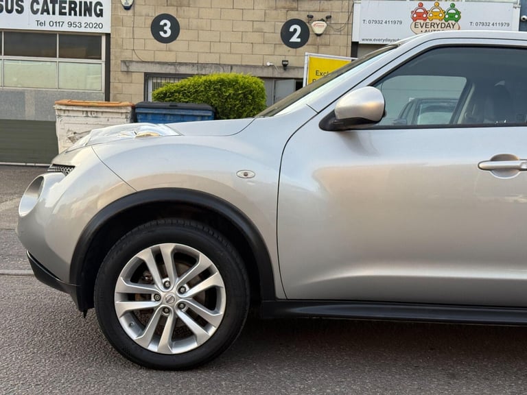 2012 Nissan Juke 1.6 Acenta 5dr [Premium Pack] HATCHBACK PETROL Manual