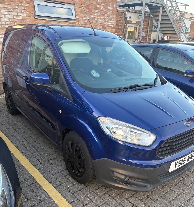 Ford, TRANSIT COURIER, Panel Van, 2015, Manual, 1562 (cc)
