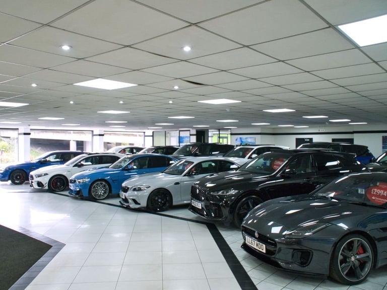 2018 68 LAND ROVER RANGE ROVER VELAR 2.0 D240 R-DYNAMIC HSE SUV 5DR DIESEL AUTO 