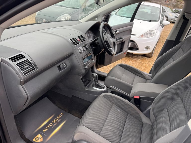 2010 Volkswagen Touran 2.0 TDI SE DSG Euro 5 5dr MPV Diesel Automatic