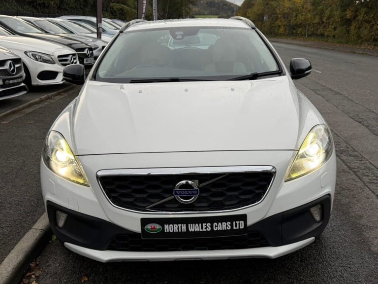  Volvo V40 D2 Cross Country Lux 5dr Powershift Diesel
