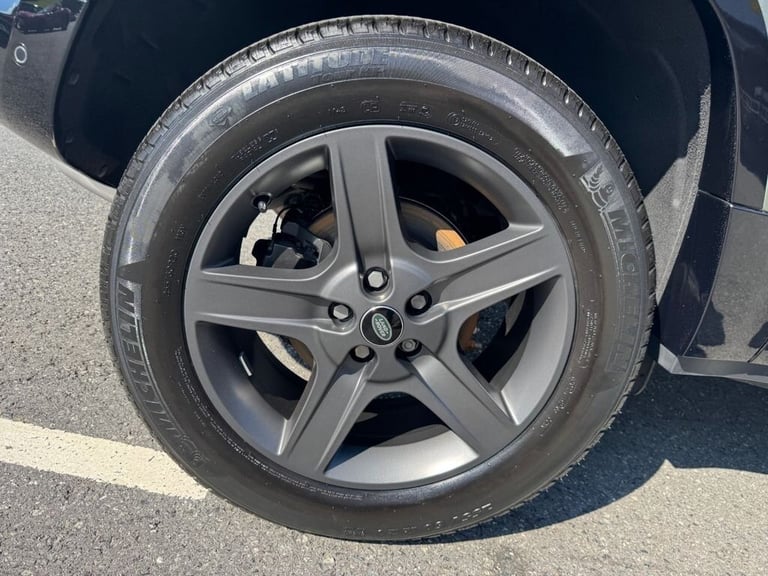 2022 72 LAND ROVER DEFENDER 3.0 D250 MHEV X-DYNAMIC SE 3dr Diesel 18,500 miles