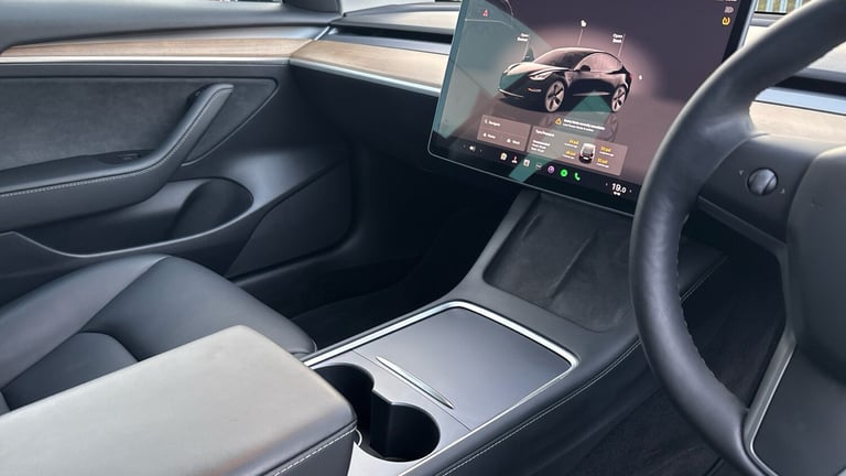 2022 Tesla Model 3 Long Range AWD 4dr Auto Electric Saloon Saloon Electric Automatic