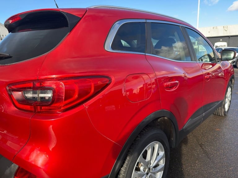 2018 Renault Kadjar 1.3 TCe Dynamique Nav SUV 5dr Petrol Manual Euro 6 (s/s) (140 ps) HATCHBACK P...