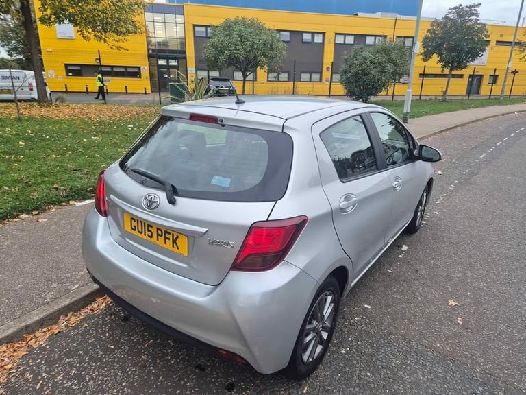 LOVELY ULEZ FREE TOYOTA YARIS 2015 15 1.3 ICON VVTI, 5 DOOR HATCHBACK MANUAL, 1 YEARS MOT, £3795