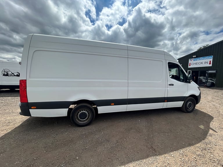 2021 Mercedes-Benz Sprinter 3.5t H2 Progressive Van Panel Van DIESEL Manual
