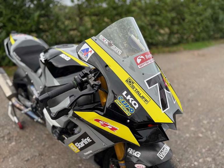  Kawasaki ZX-10RR NINJA Manual