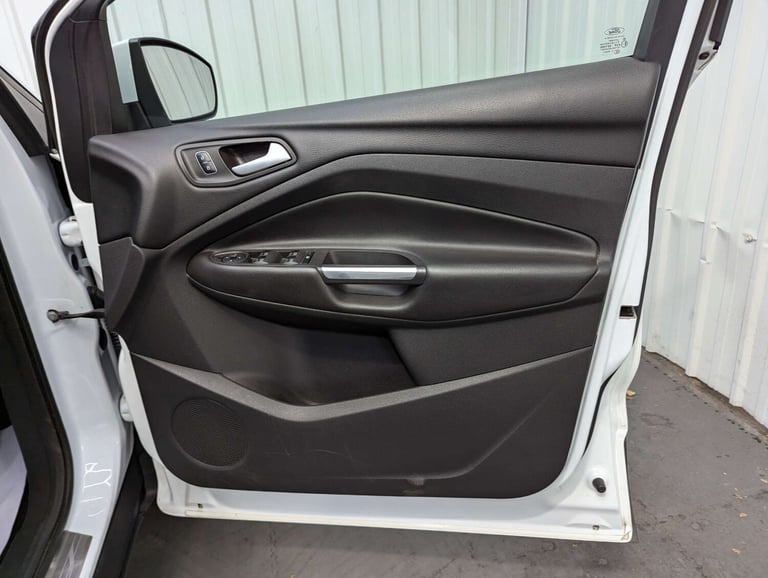2017 Ford Kuga 2.0 Kuga Titanium TDCi 4x4 4WD 5dr SUV Diesel Manual